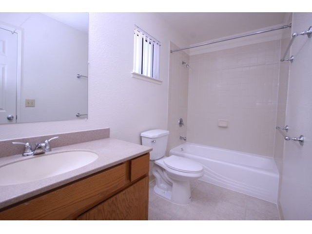 4-bedroom two story townhome on Schoifeld, renovated bathroom