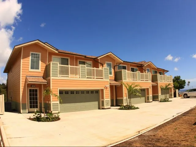 4-bedroom two story multiplex towhome on FTSH, AMR, exterior