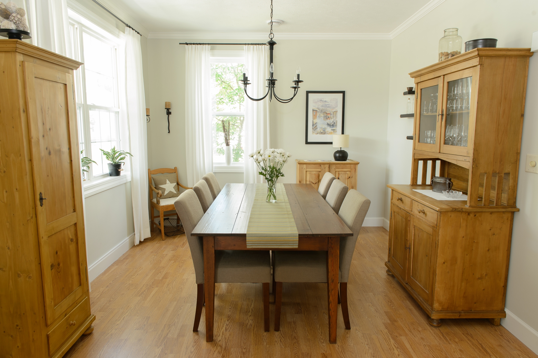Field Grade Dining Room | Fort Drum Apartments