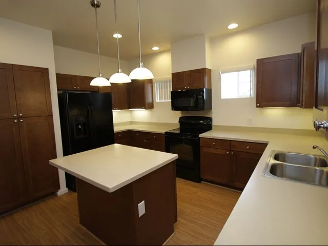 5-bedroom new single family home on FTSH, AMR, large kitchen with black appliance package and ample storage