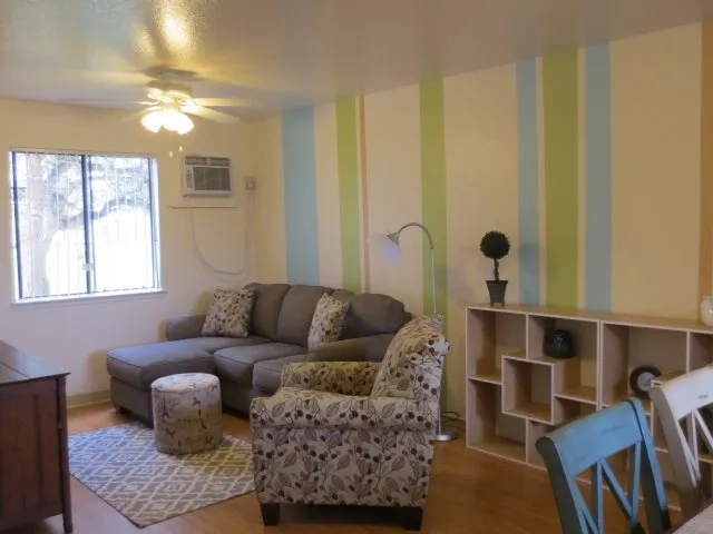 Living Room | Open Layout | Great for entertaining