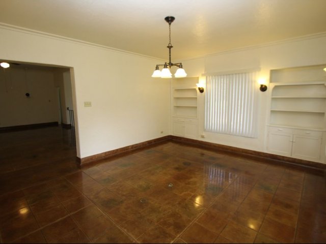 5-Bedroom Historic Stucco on Schofield Barracks, large dining room with built in hutches