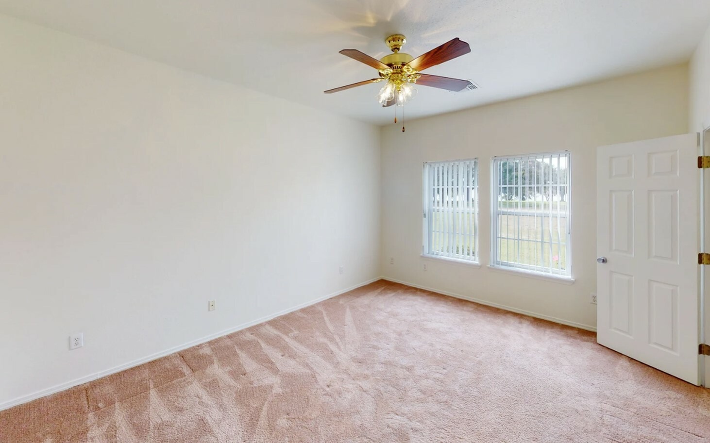 4 bedroom home l Beaufort SC area l rental homes near Port Royal l