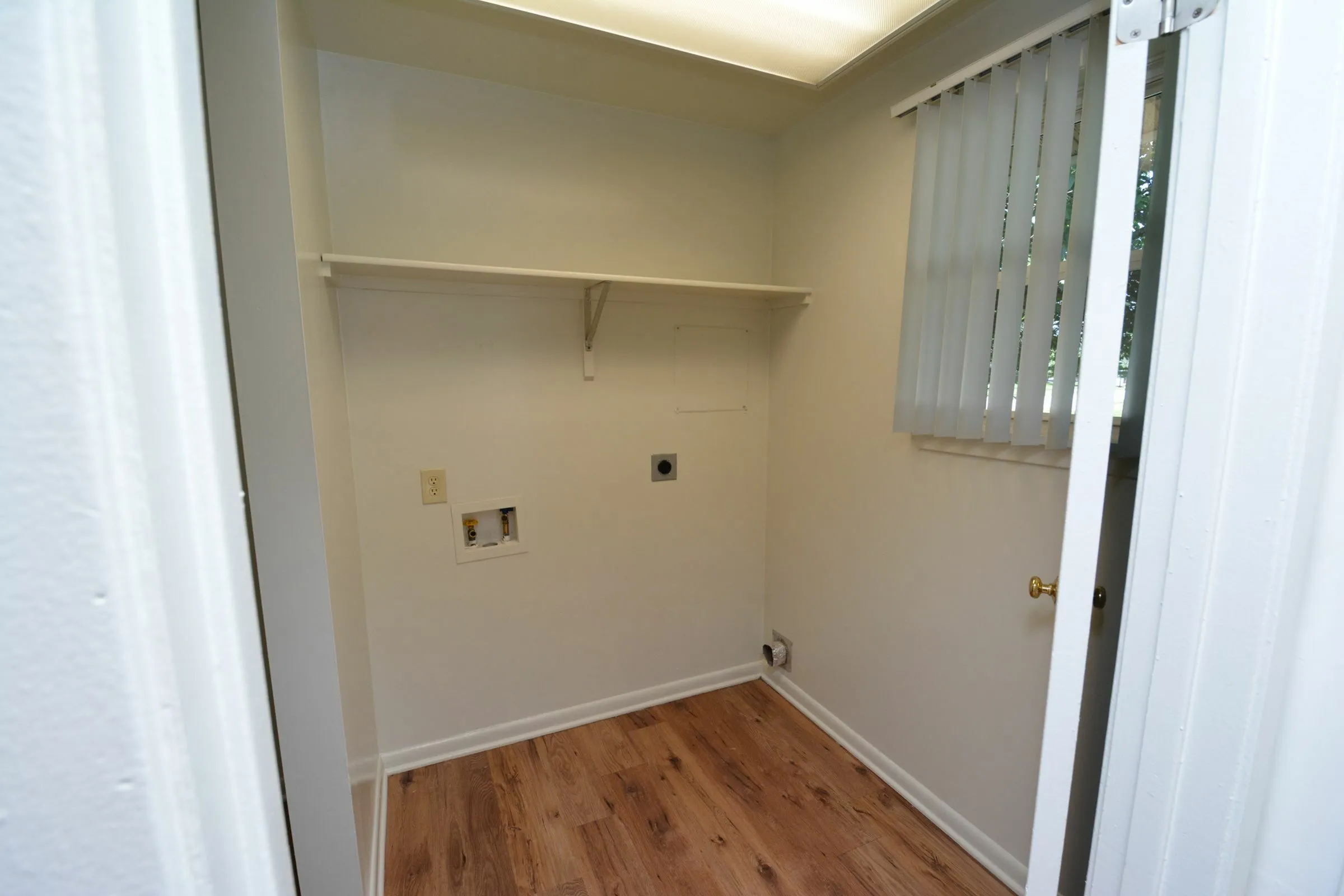 Campbell Crossing 2 bedroom renovated