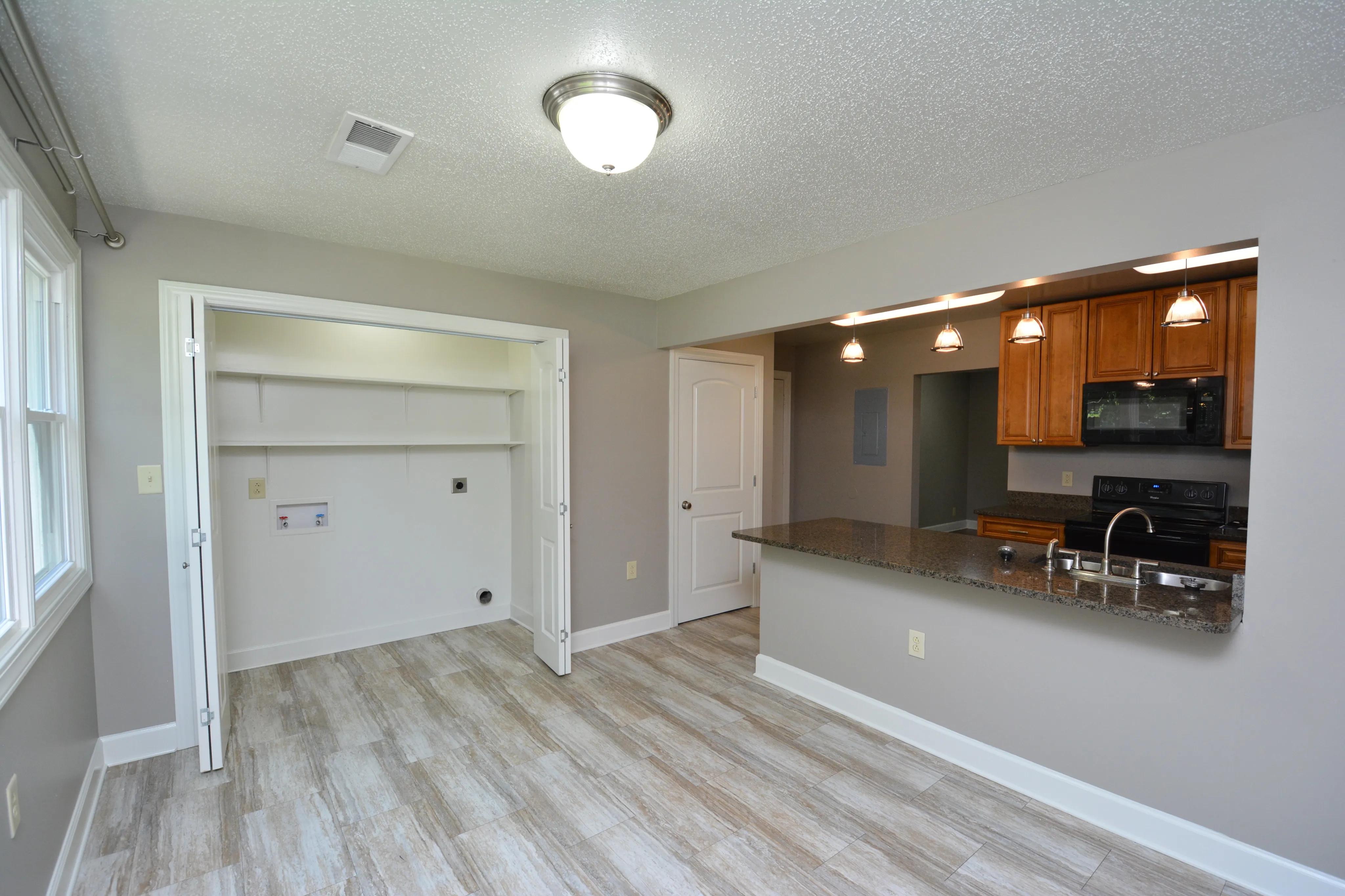 Campbell Crossing 4 bedroom renovated