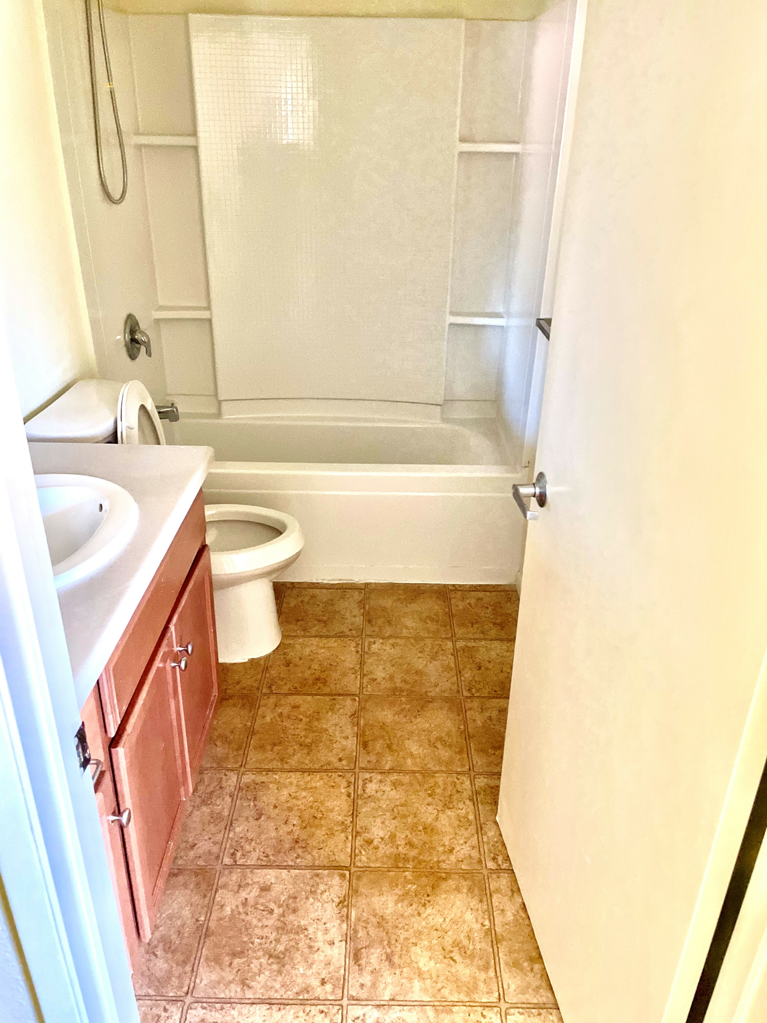 Fort Hunter Liggett Bedroom Bathroom