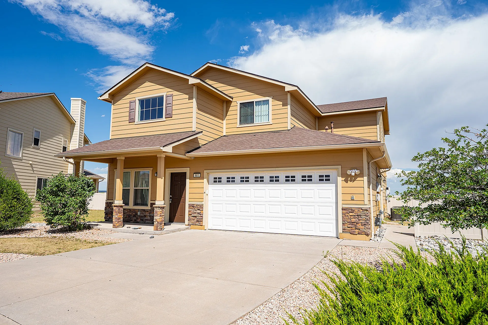 Exterior Glen Eagle 2
