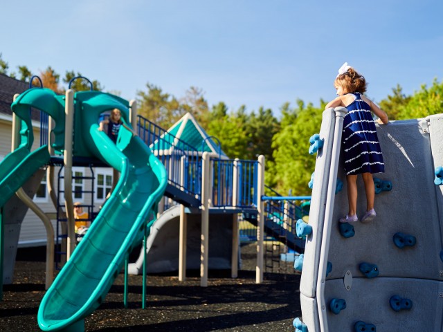 Community Children\'s Playground | Fort Drum On Post Housing | Fort Drum Mountain Community Homes