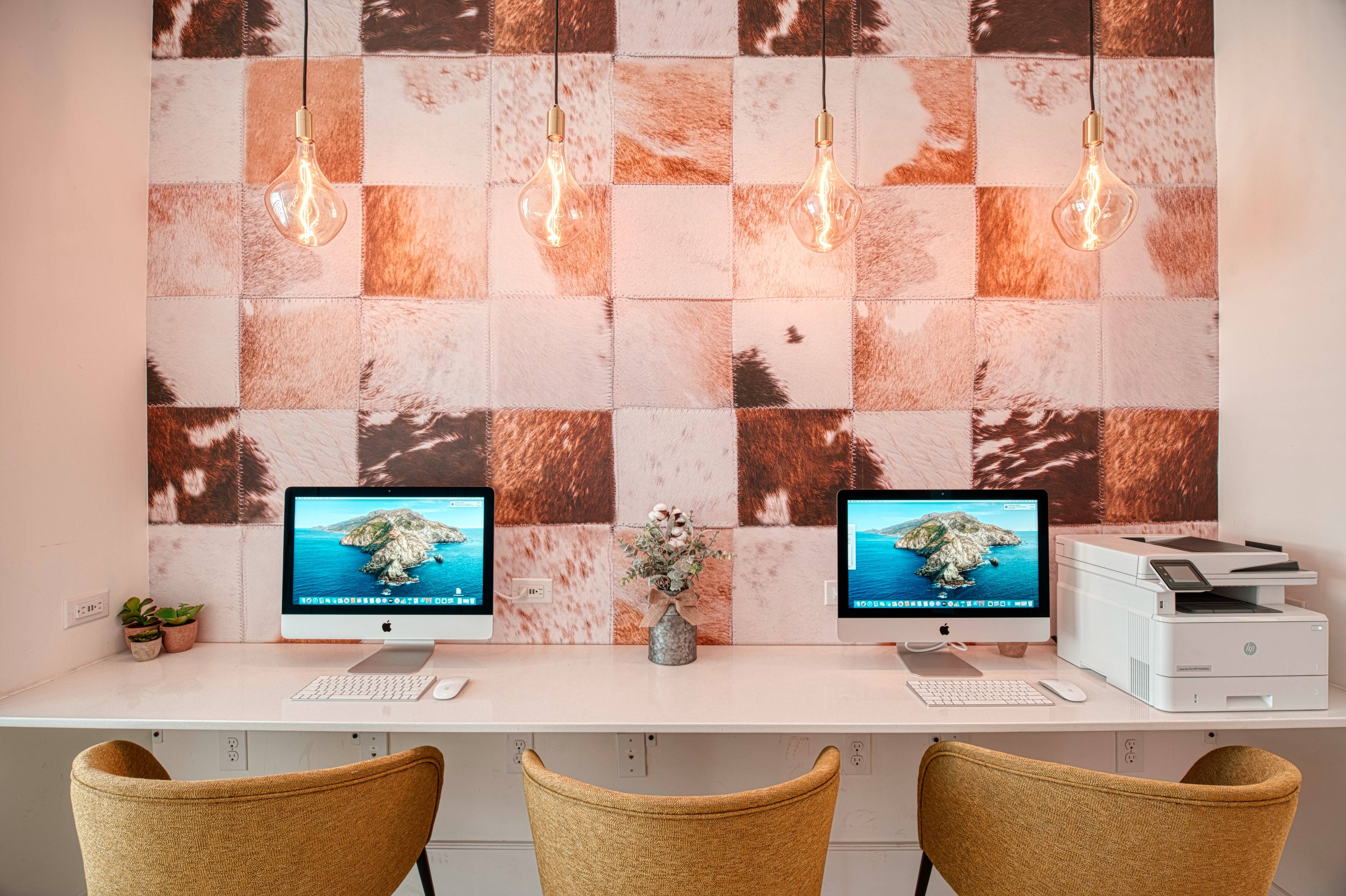 Photo & Tour Bellamy Western Apartments in Cullowhee, NC