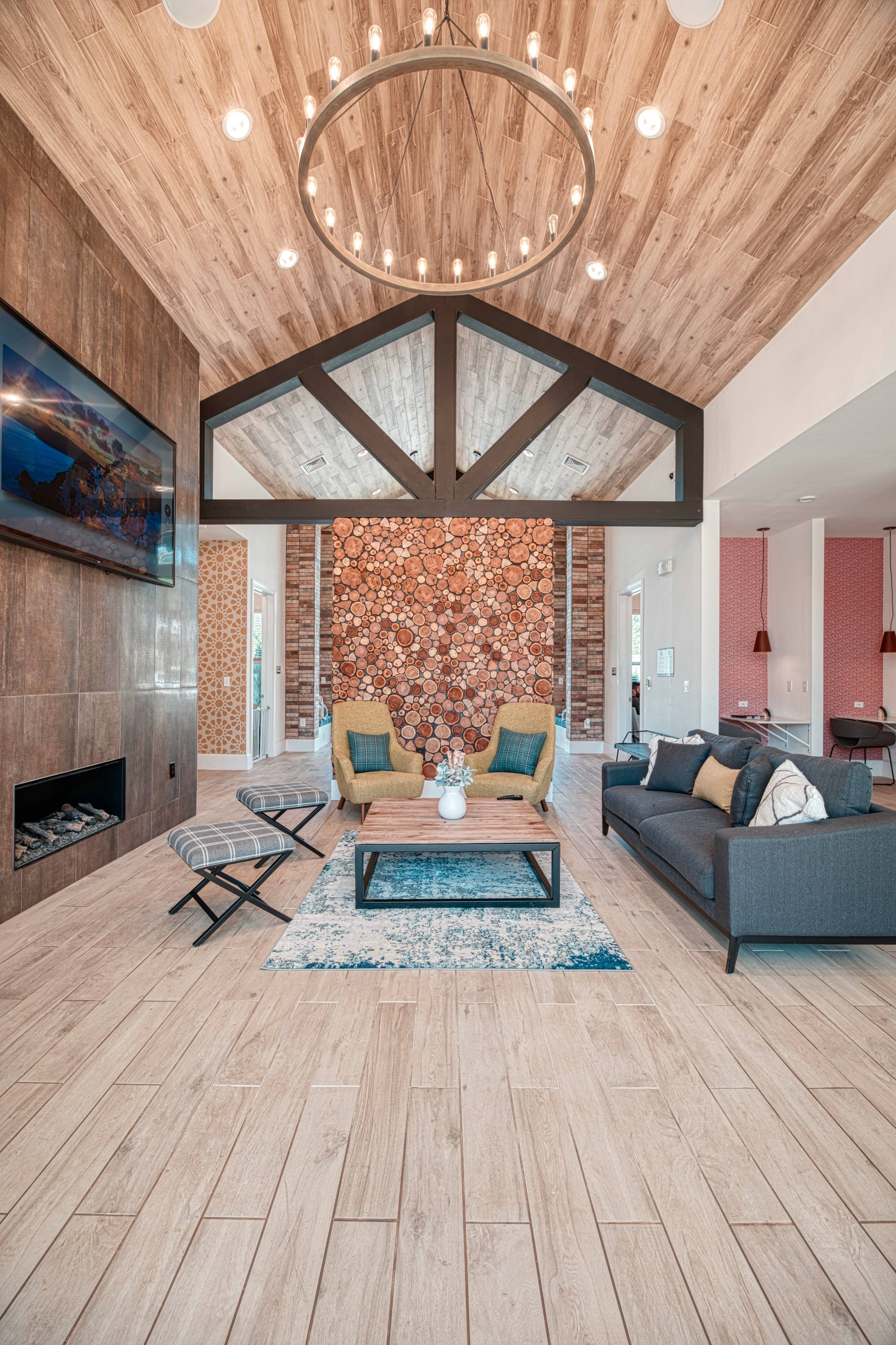 Photo & Tour Bellamy Western Apartments in Cullowhee, NC