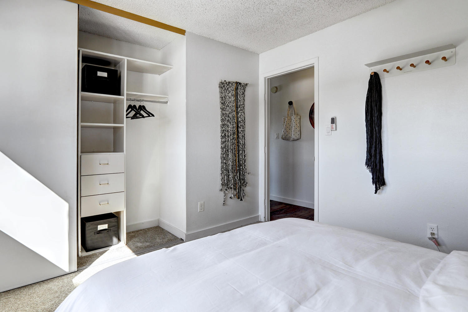 Apartments In Golden CO | Photos | The Summit at Red Rocks