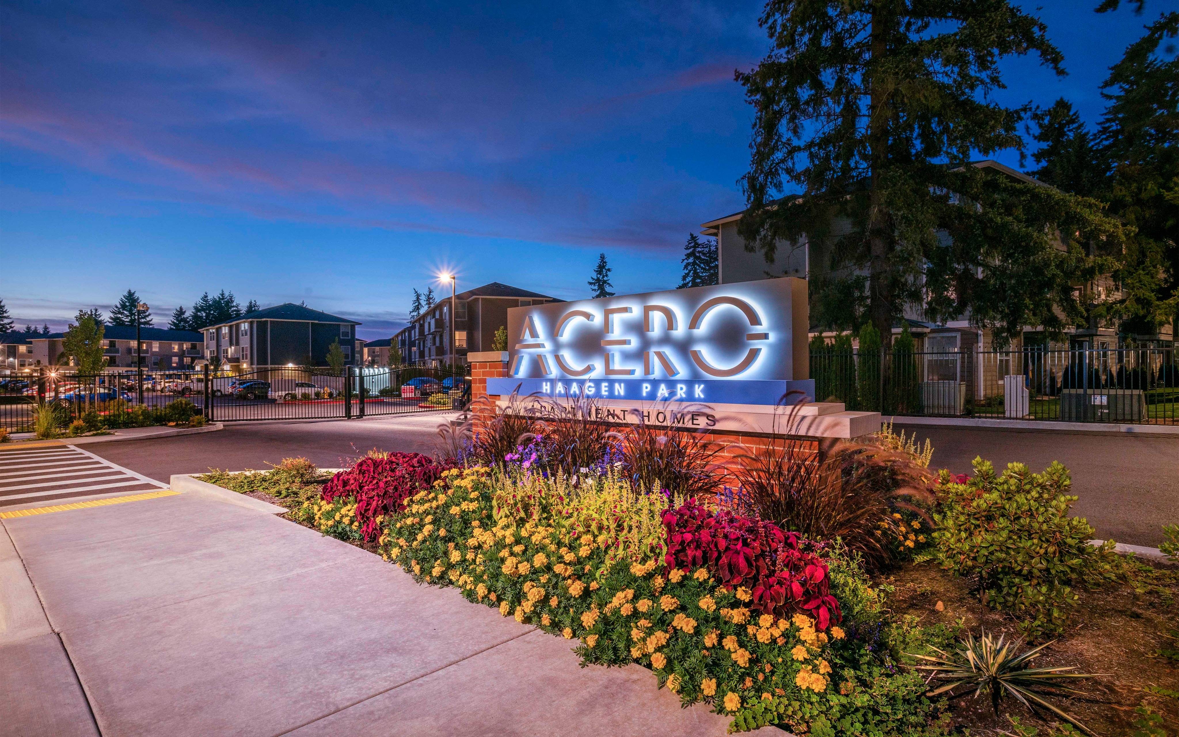 Luxury 1, 2, & 3 Bedroom Apartments in Vancouver WA Acero Haagen Park