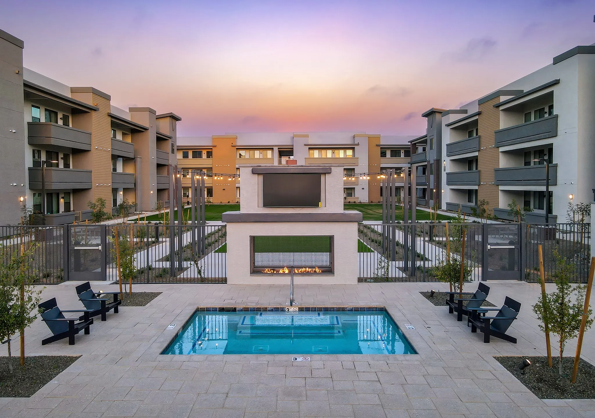 Upscale 1, 2, & 3 Bedroom Apartments in Queen Creek, AZ Acero Queen