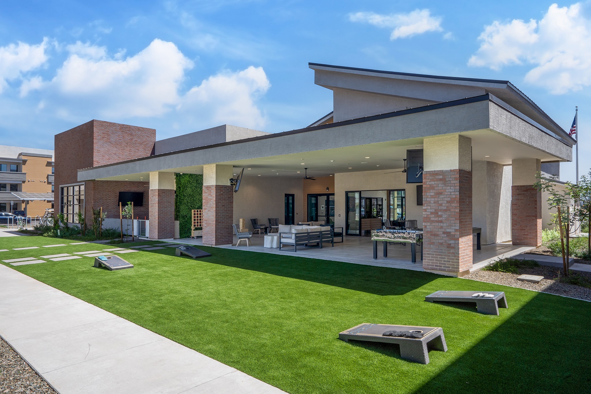 Upscale 1, 2, & 3 Bedroom Apartments in Queen Creek, AZ | Acero Queen ...