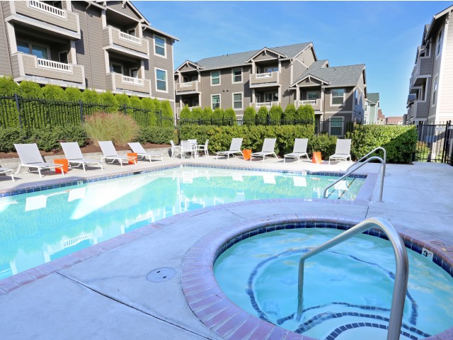 apartments in vancouver wa with hot tub