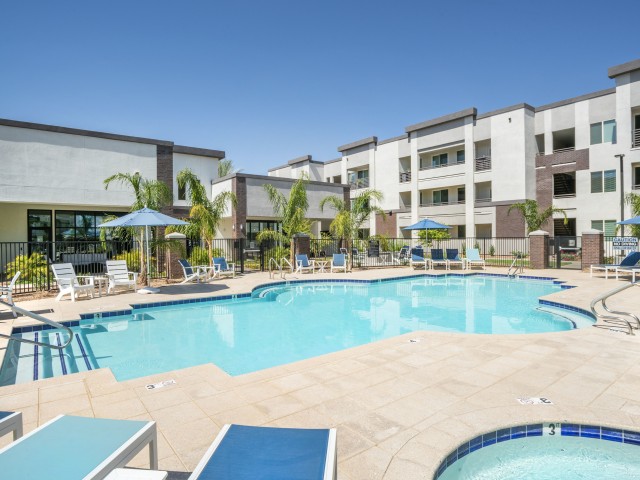 apartment with pool in gilbert az