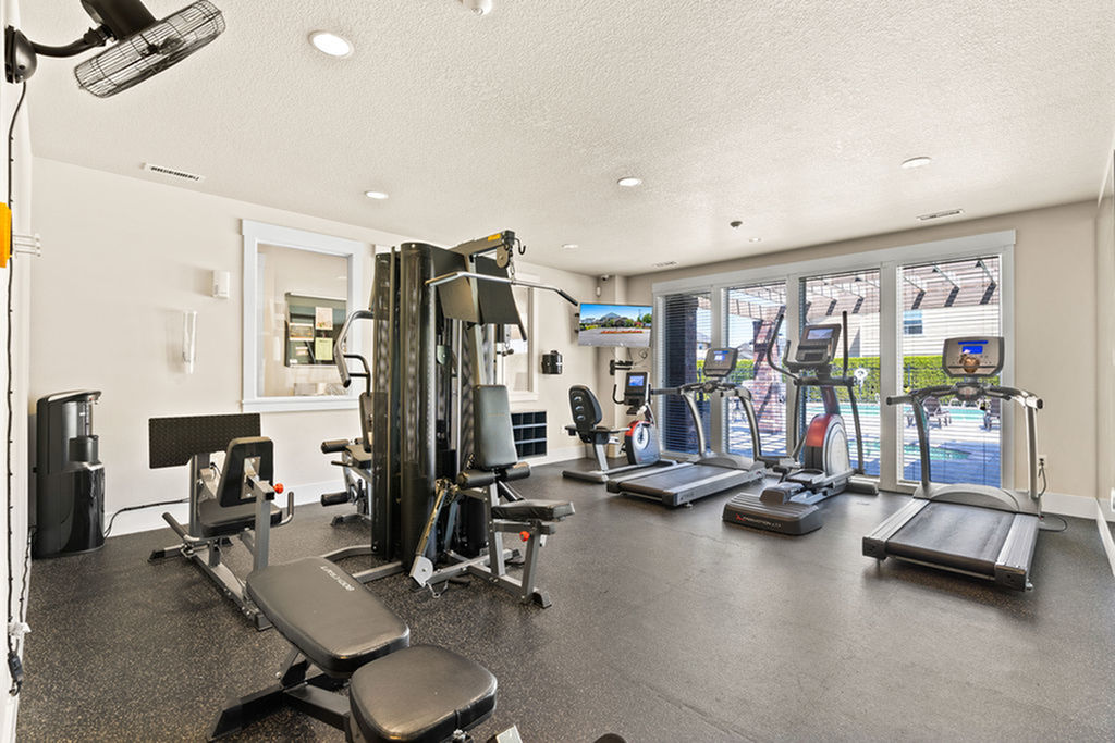 apts with fitness center