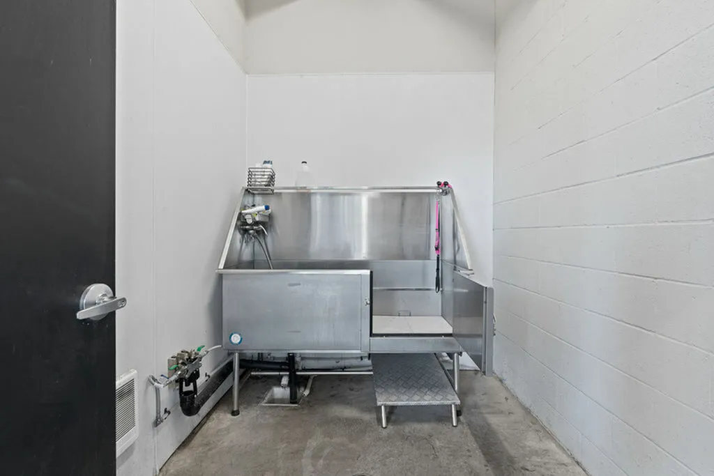 pet washing station