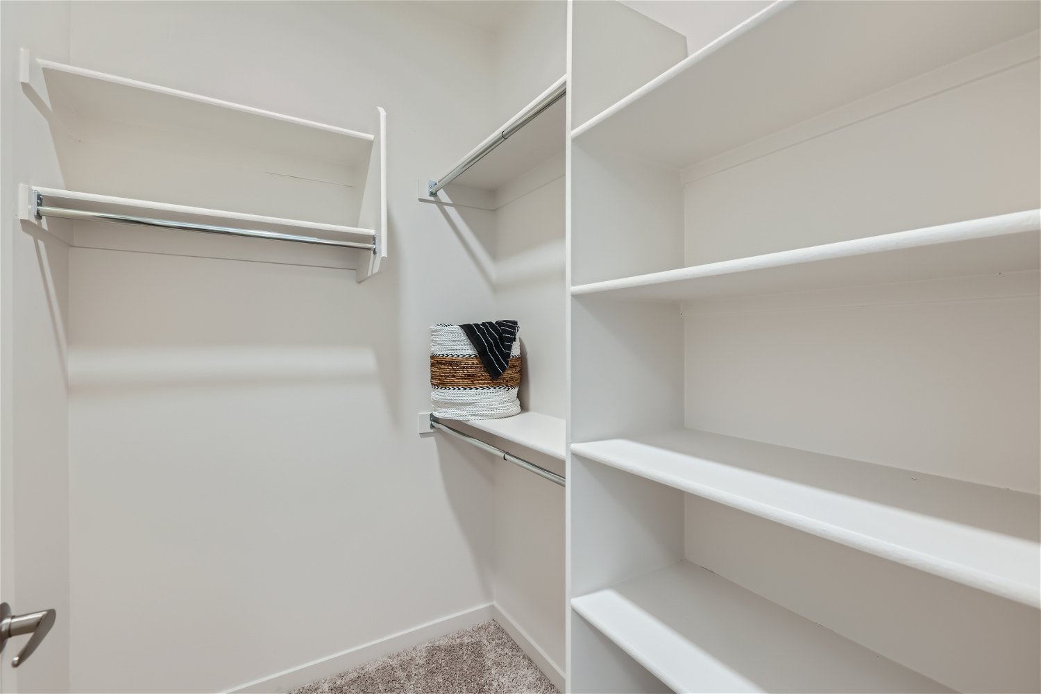 walk in closet