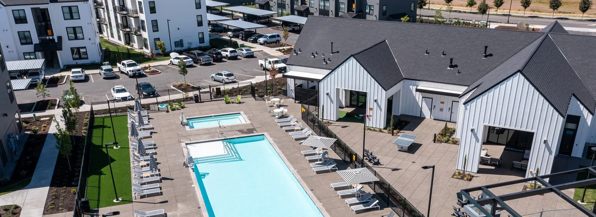 bennington on first apartment clubhouse salt water pool