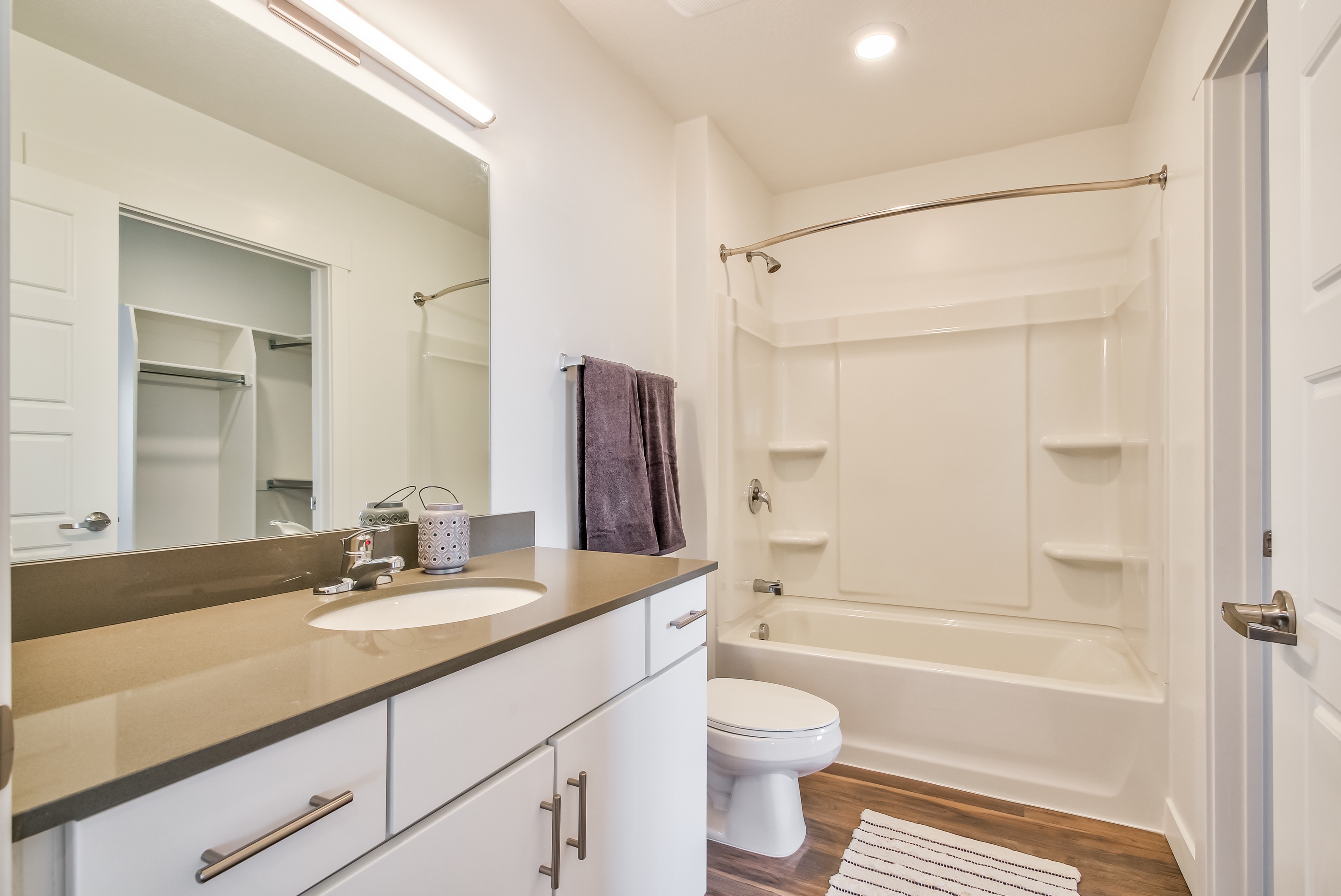 View Photos Moda Meadowbrook