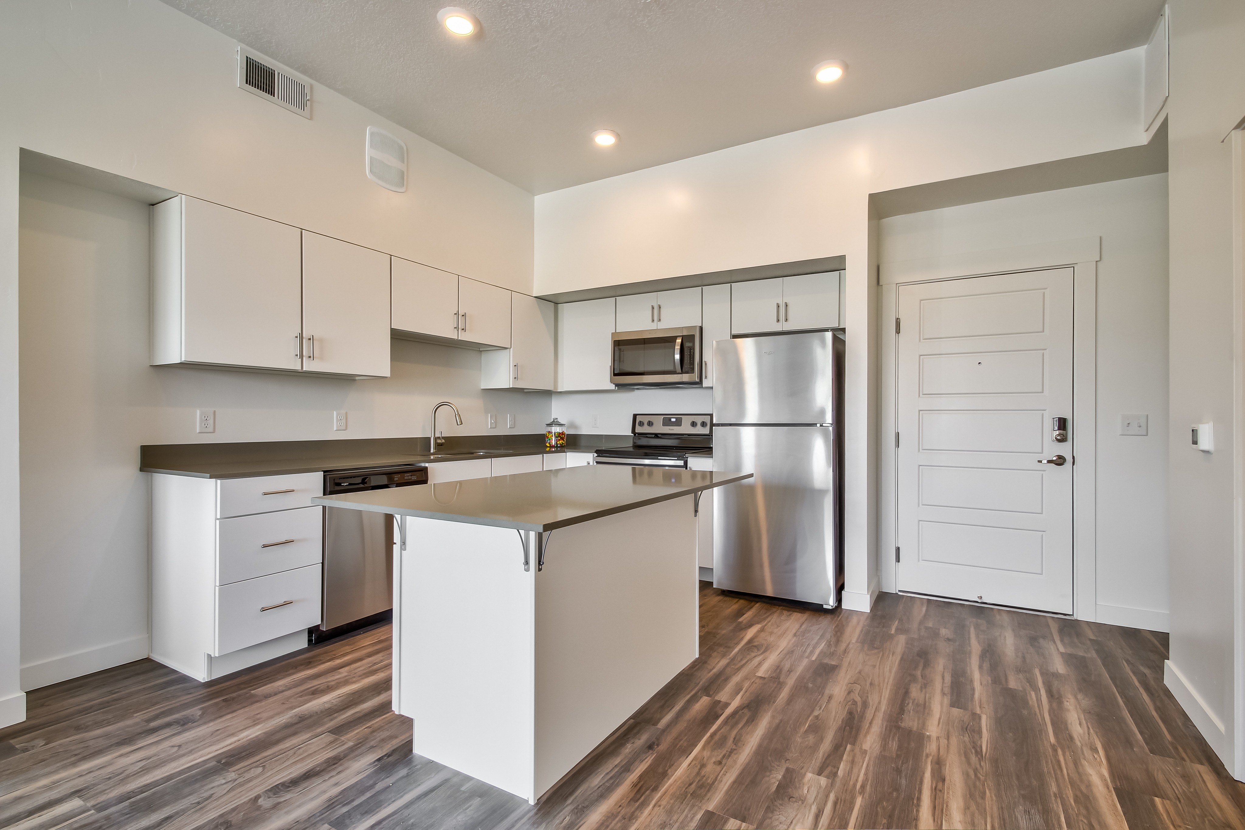 View Photos Moda Meadowbrook