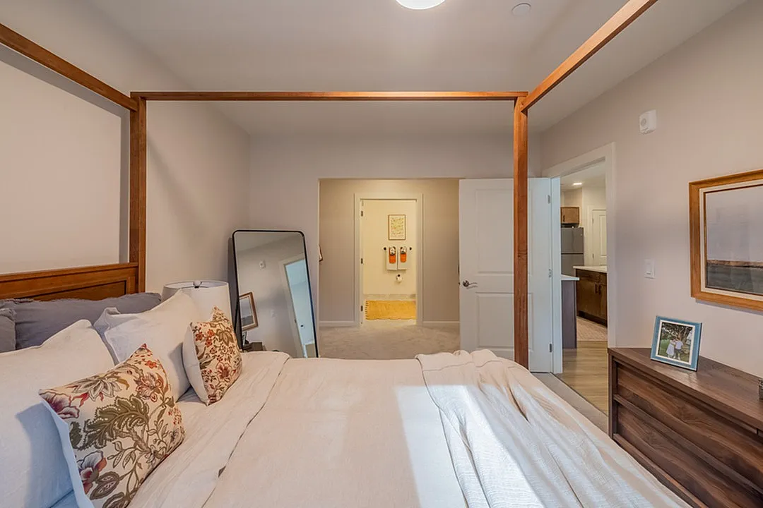Monadnock Place - Cozy Bedroom