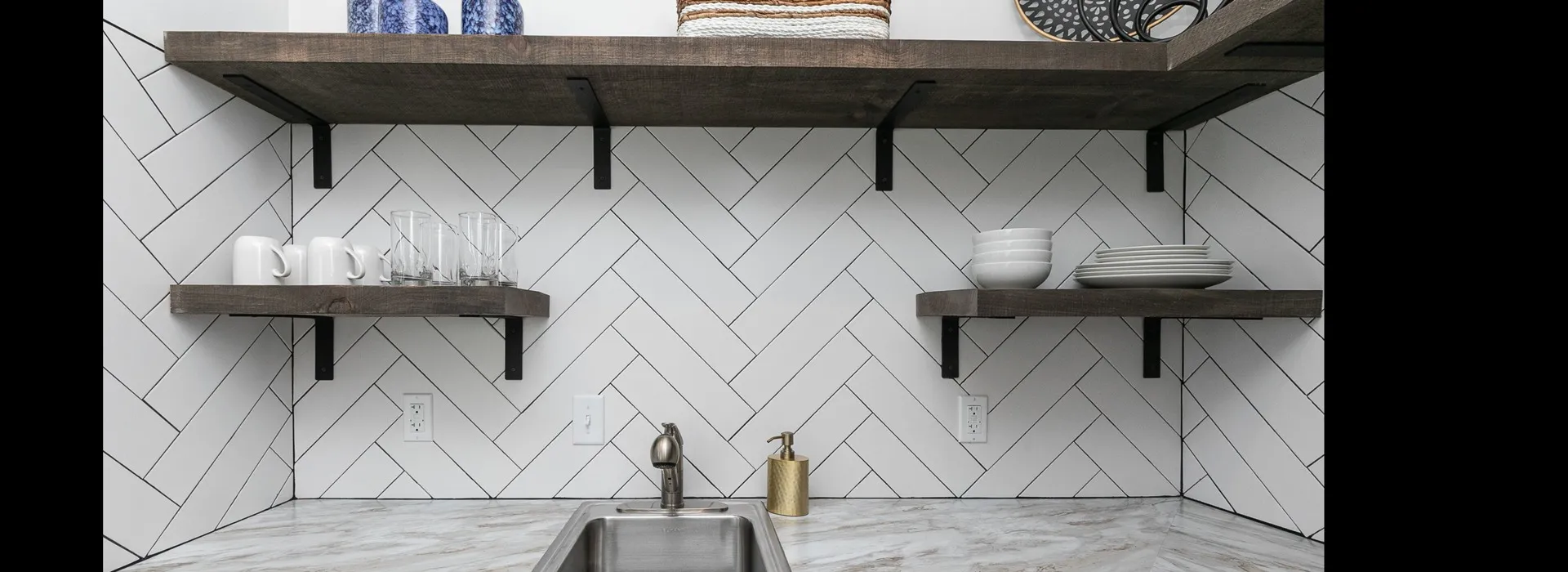 Moon city Lofts tiled kitchen