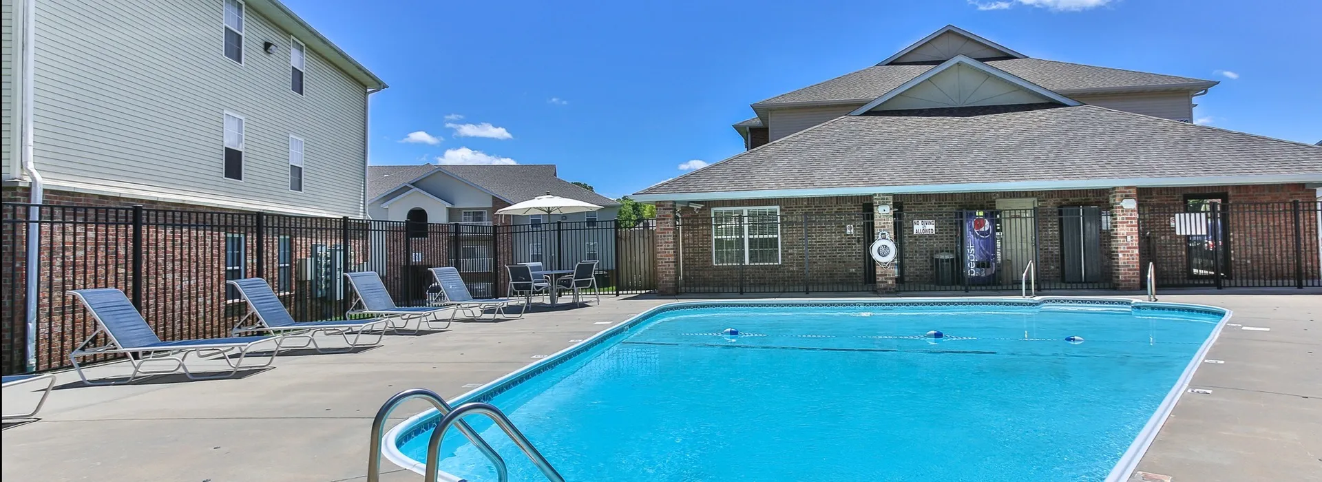 Quail Creek Apartments Pool