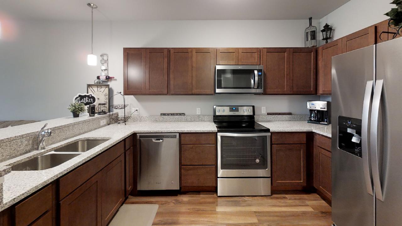 Photos & Tours North Cape Mount Horeb WI Apartments