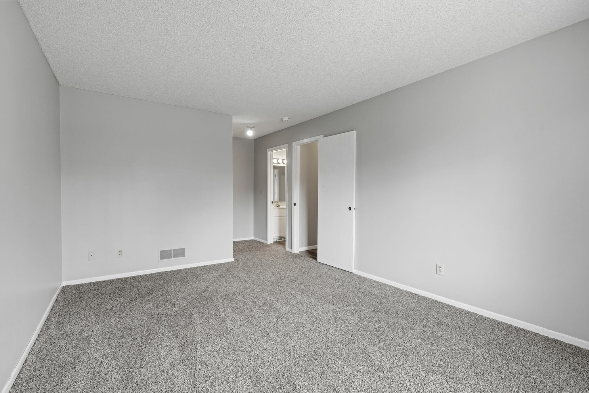 View Photos Crossroads of Eagan Crossroads of Eagan Minnesota