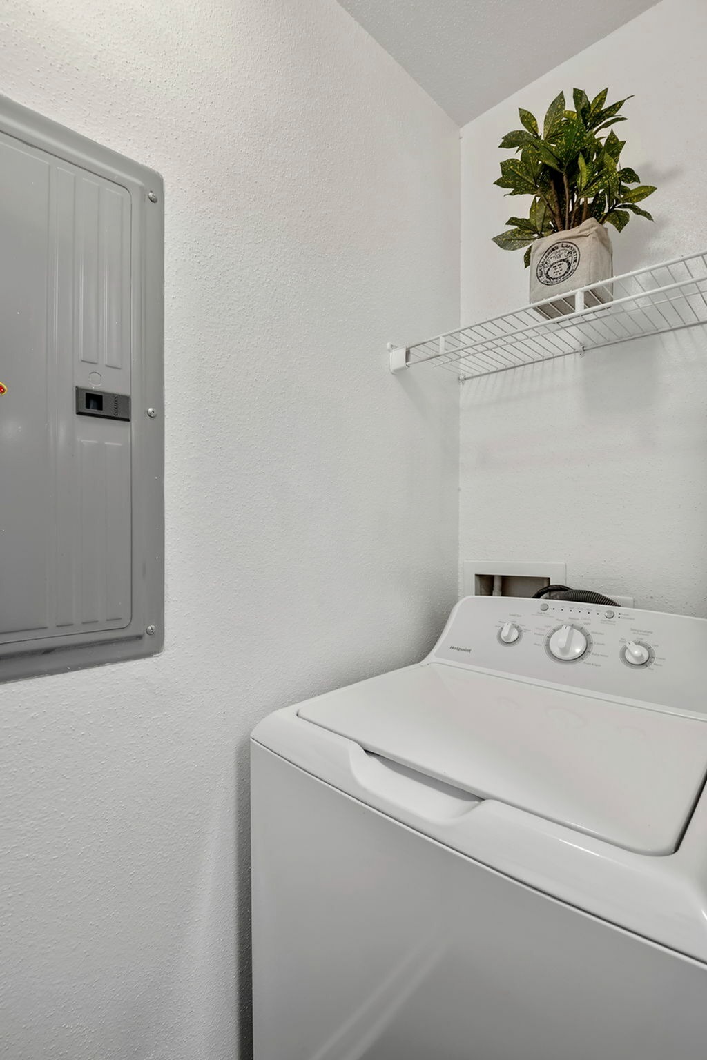 Driscoll Place | Houston, TX | In-unit Washer