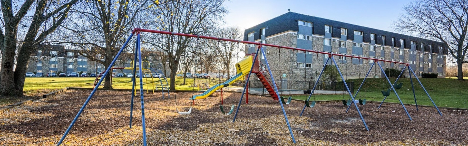 Barlett Lakes Apartment Homes | Bartlett, IL