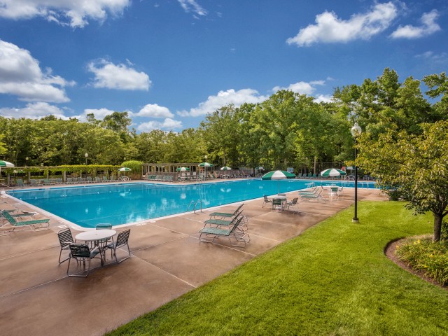 Image of Playground for Glen Oaks Apartments