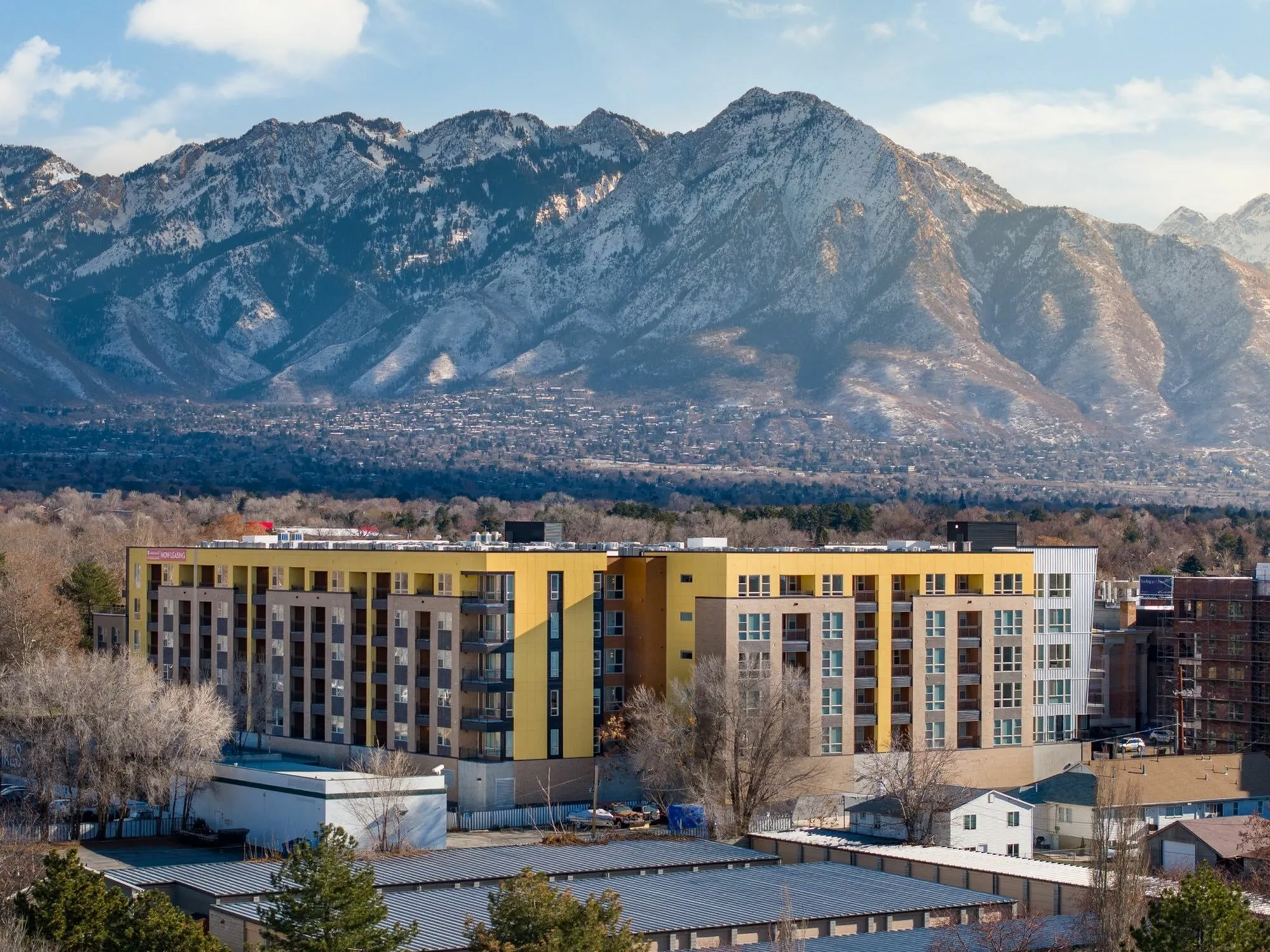 View of Cottonwood Highland Apartments with Mountain Views