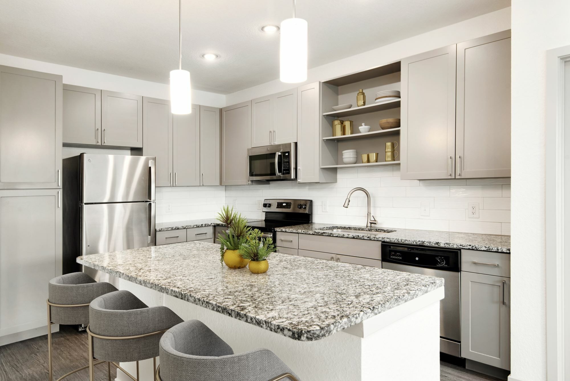 View of Cottonwood Clermont Island Kitchen