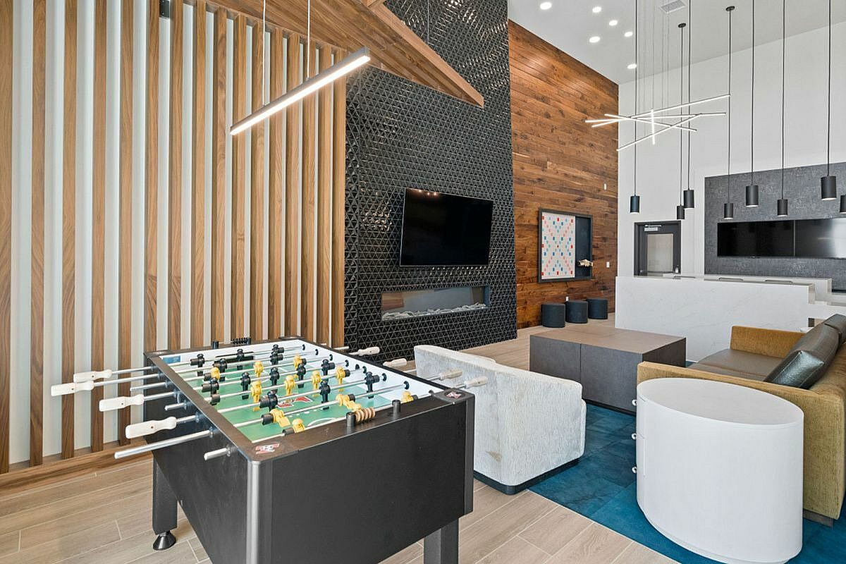 Curated visual reference: Fresh Look at Photos Of The Richmond Apartments