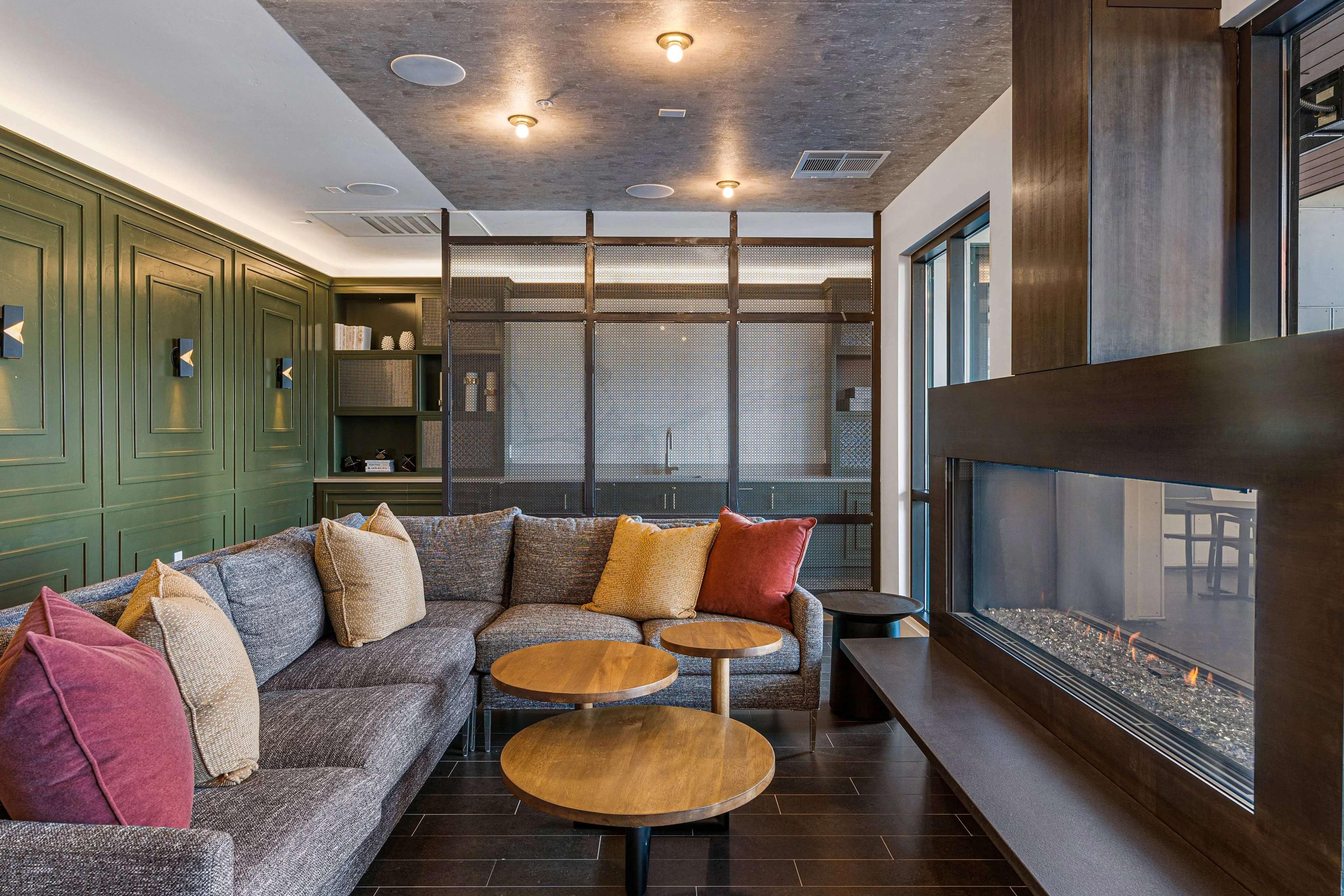 Swanky Rooftop Lounge with Indoor-Outdoor Access