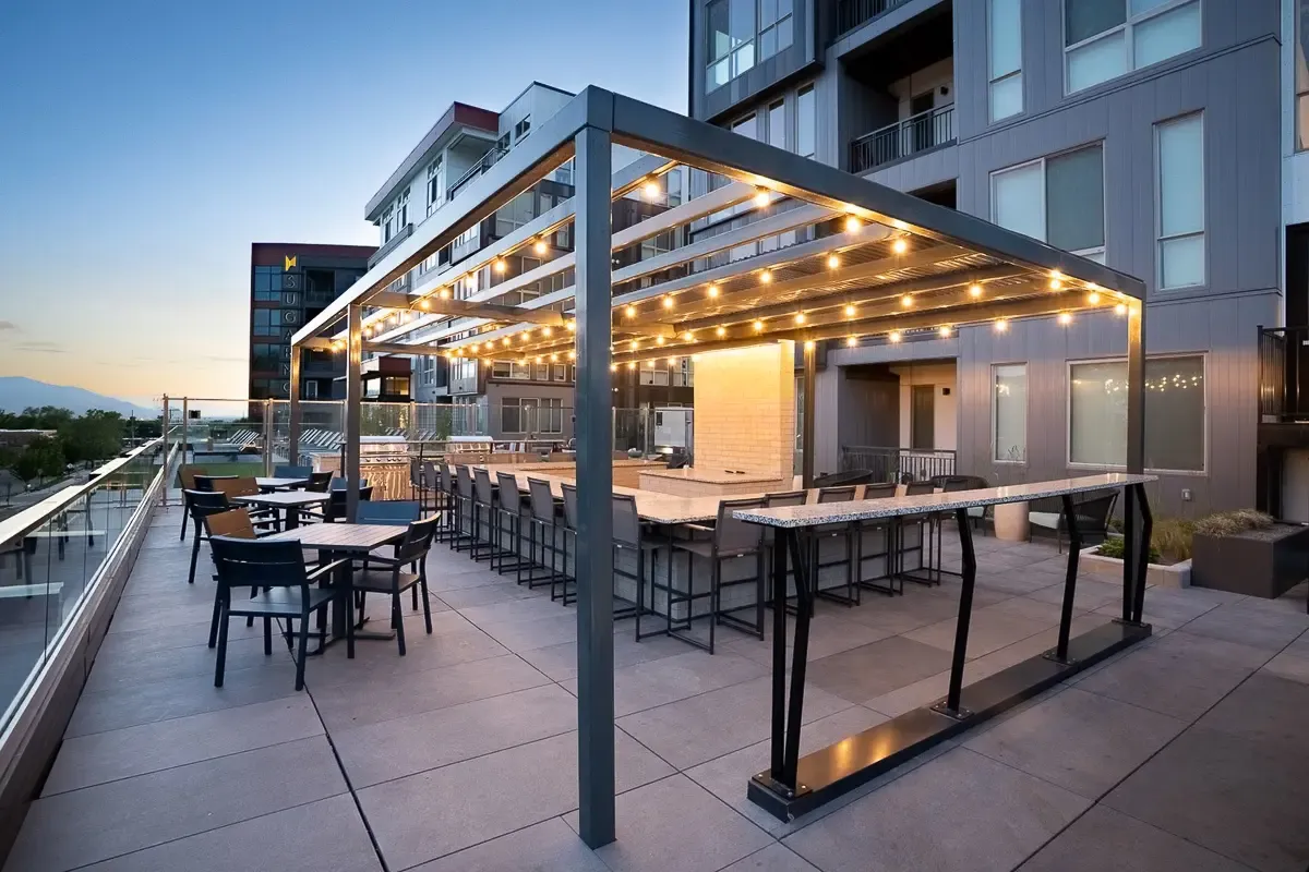 View of Outdoor Kitchen and Grills at Sugarmont Apartments