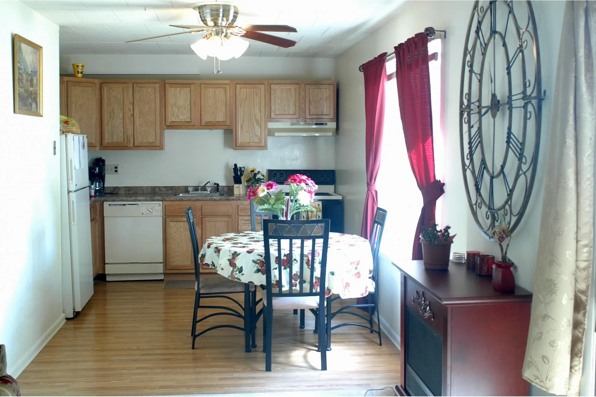 Driftwood Club Apartments