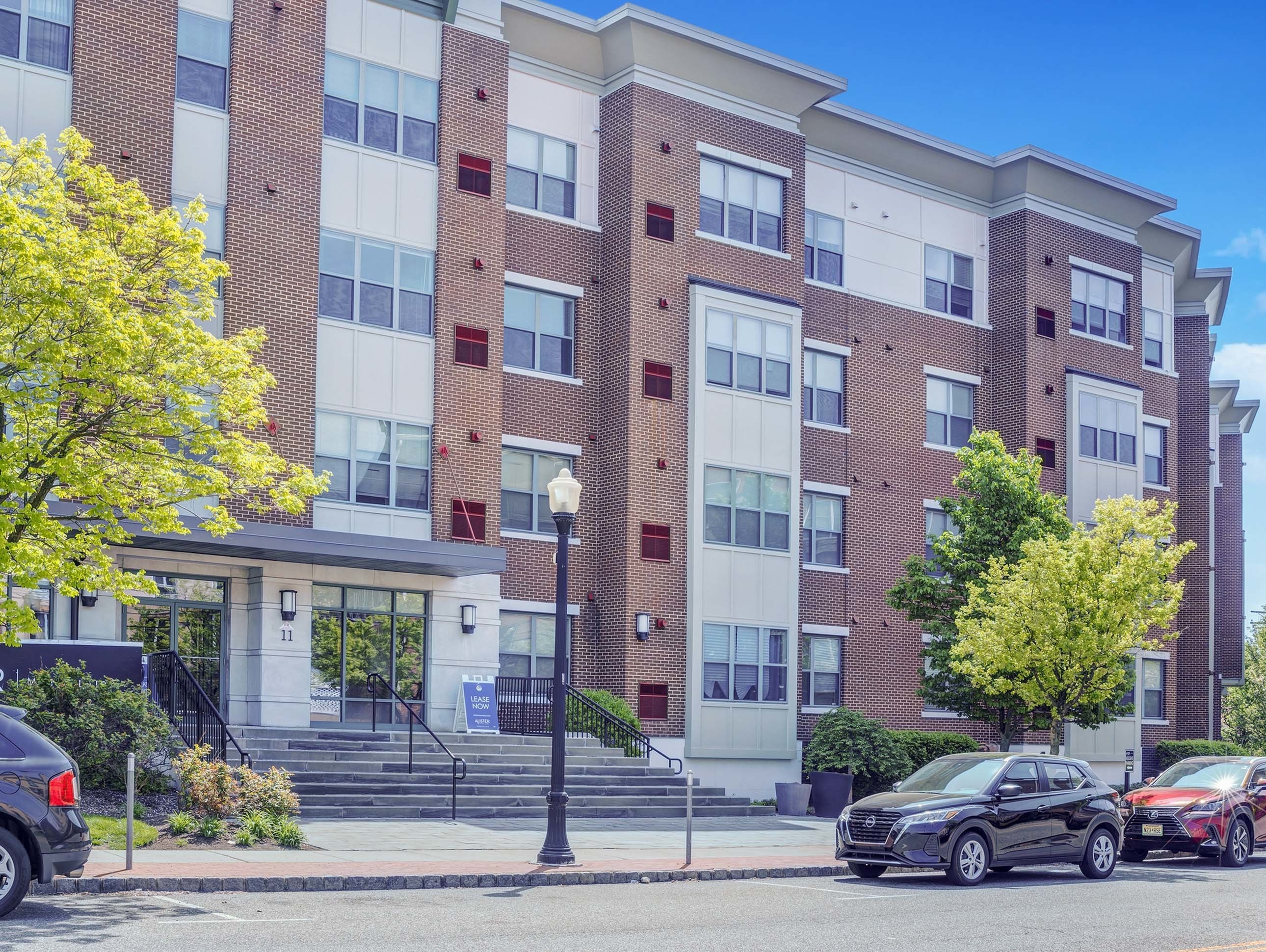 Photos Alister Montclair Apartments in Montclair, NJ