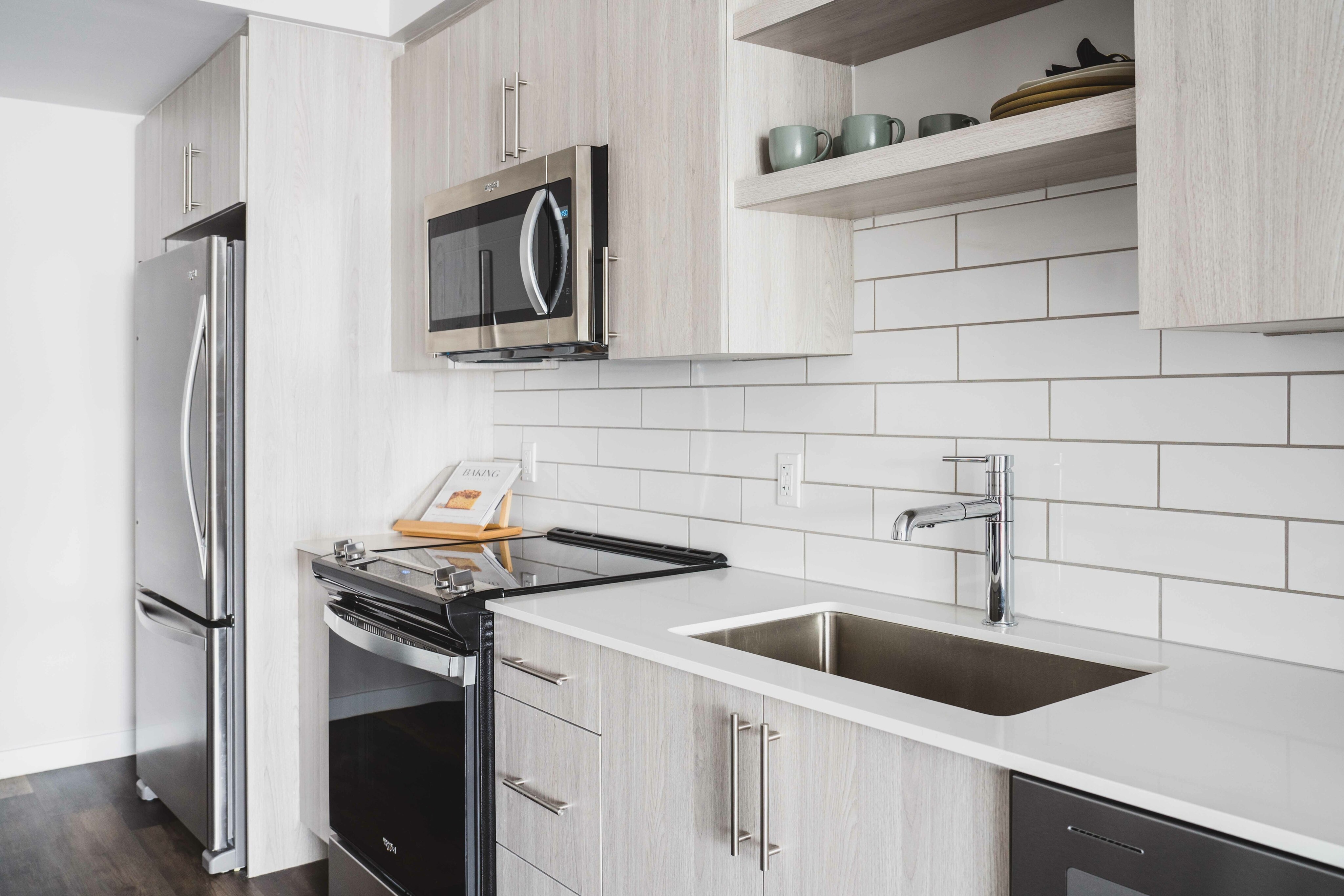 High Gloss White Kitchen Cabinets: Sleek and Stylish Upgrades