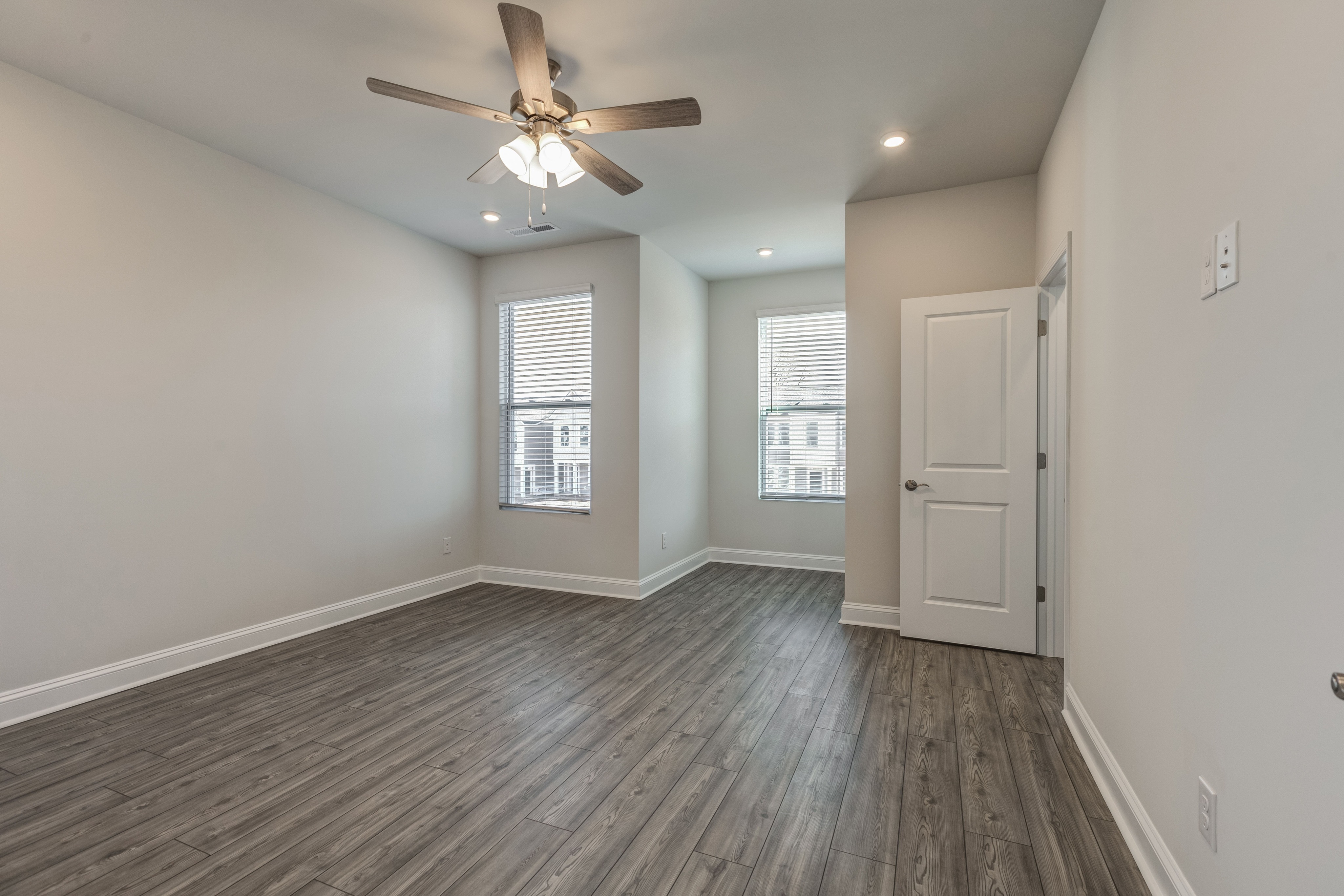 View Photos & Take a Virtual Tour! Townhomes in Mooresville