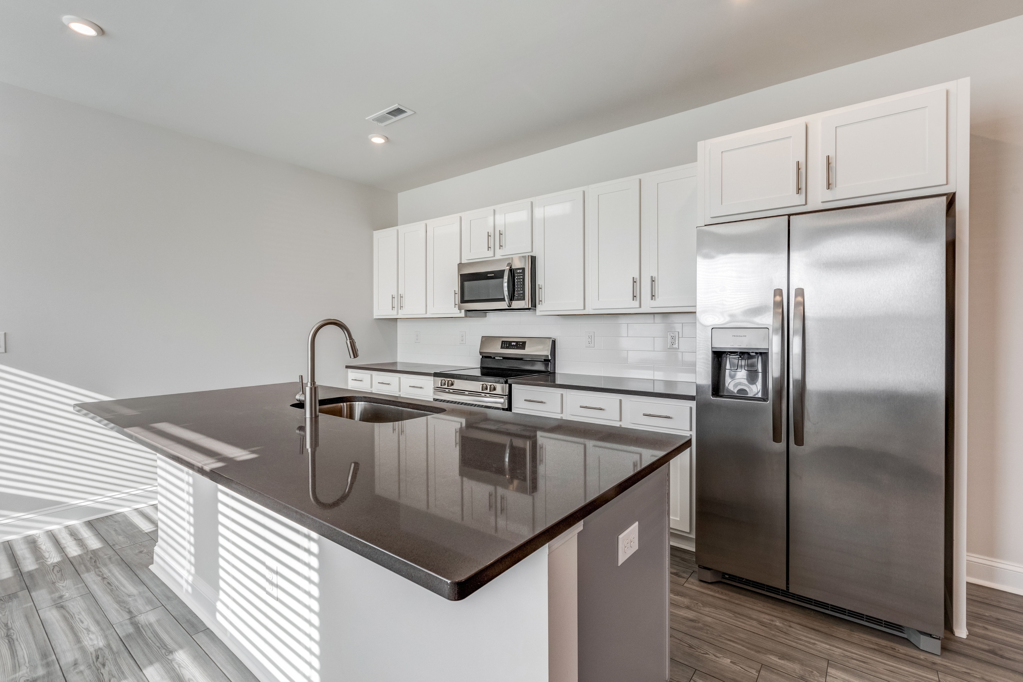 View Photos & Take a Virtual Tour! Townhomes in Mooresville