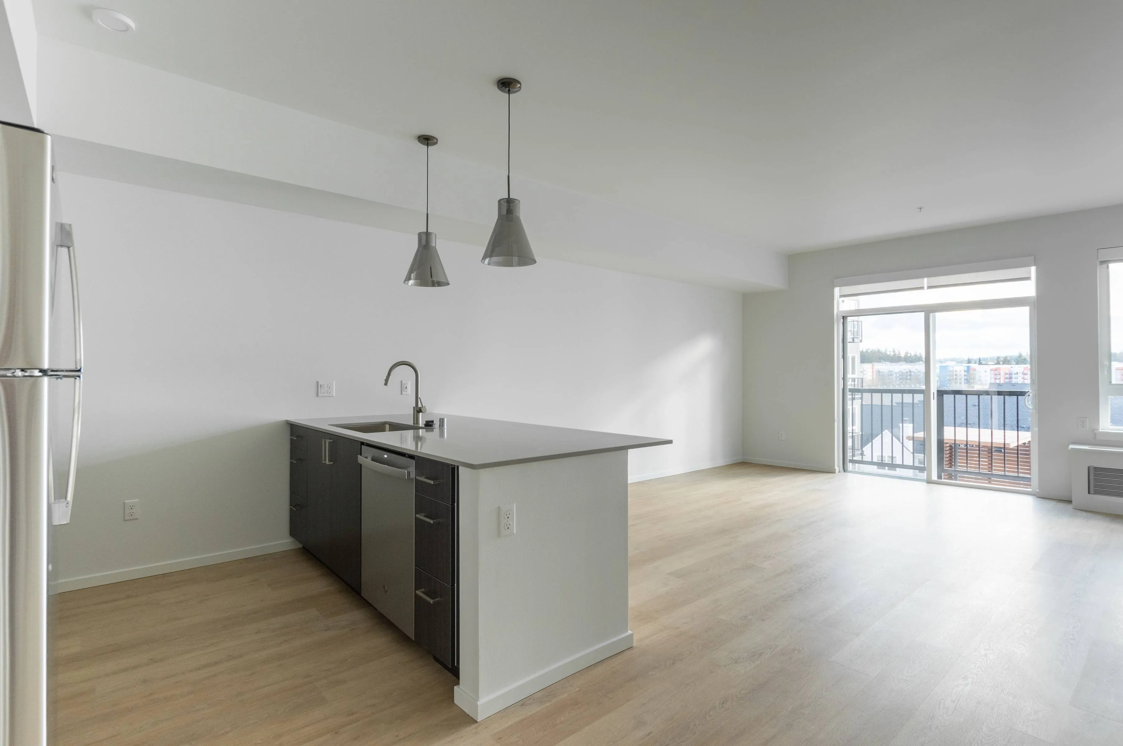 Pendant lighting above kitchen island
