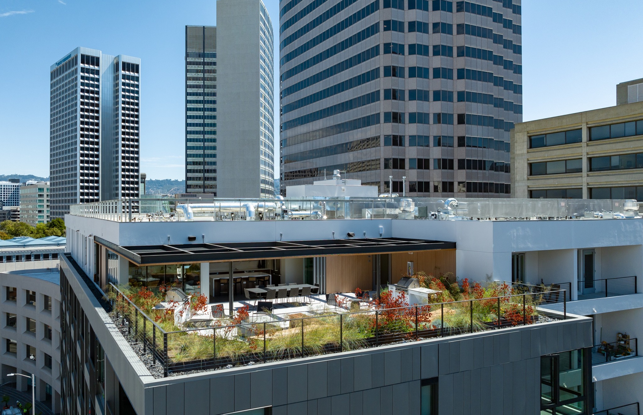 Stunning Rooftop Deck with Firepits, Grills + Sweeping Views Of Downtown Oakland