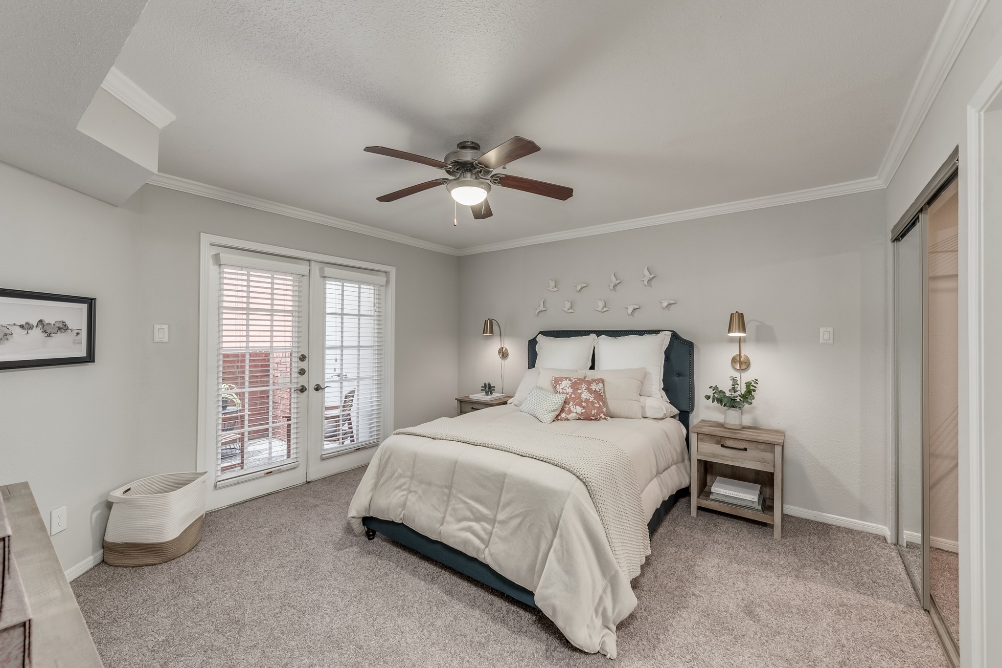 Large bedroom with plenty of natural light alister galleria