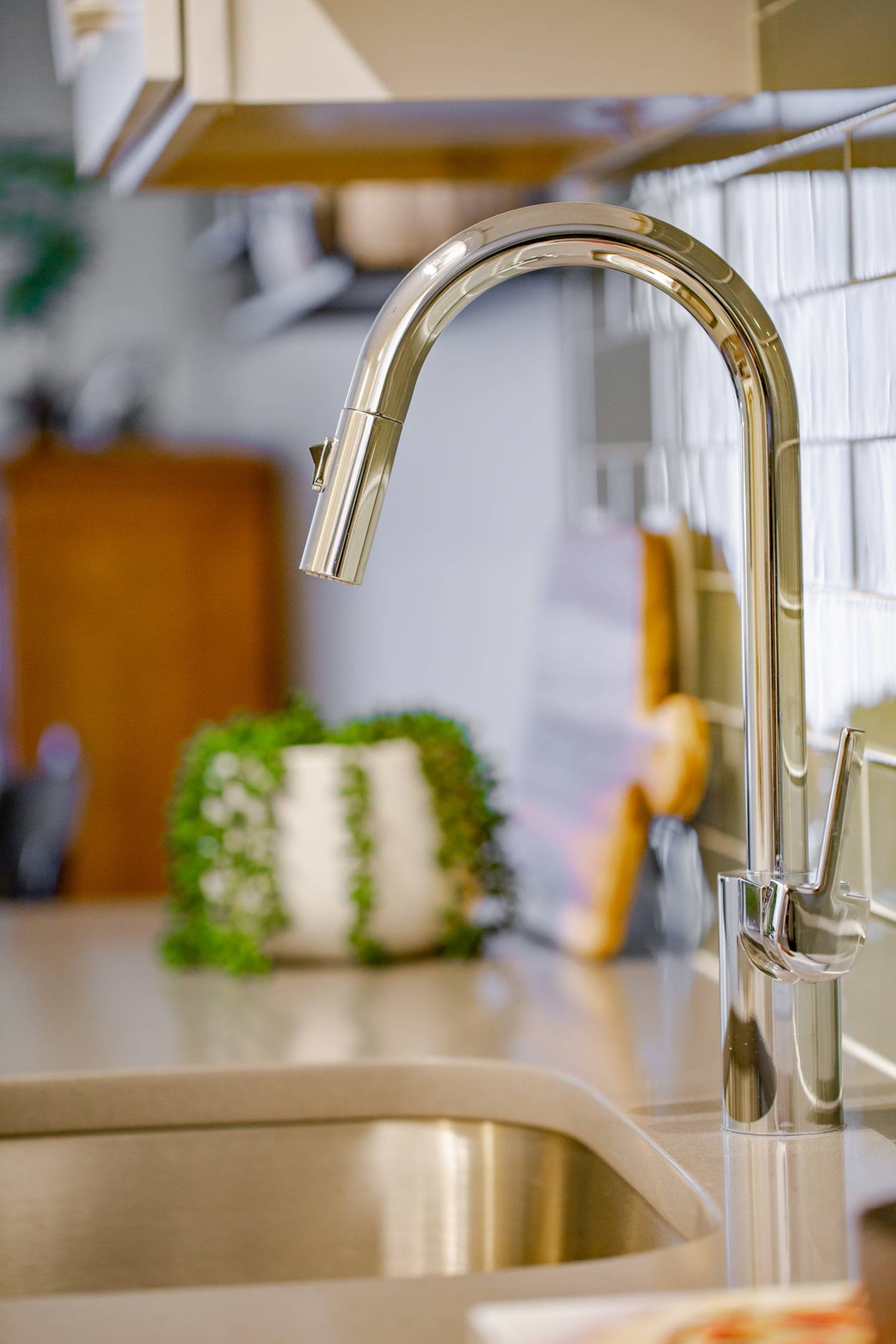 Modera 55 Home kitchen chrome moen sink faucet