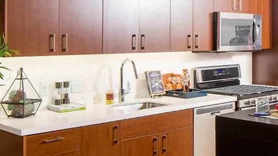 Under cabinet lighting in kitchen