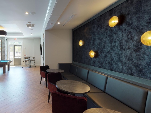 Image of cyber cafe